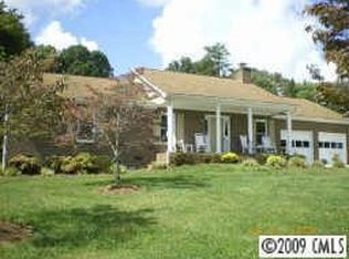 549 Deerfield Dr, Mount Holly, NC 28120