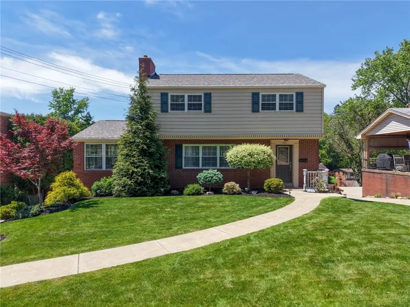226 Coleen Dr, Pittsburgh, PA 15236