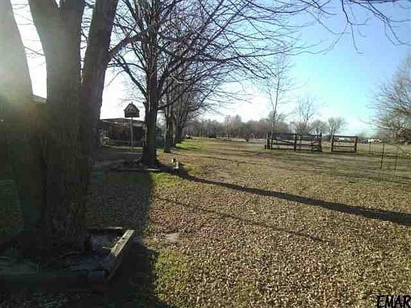 3rd image of 609 E Princeton Ave