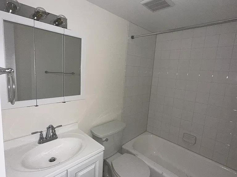 5402 85th Ave #104 — Photo 26