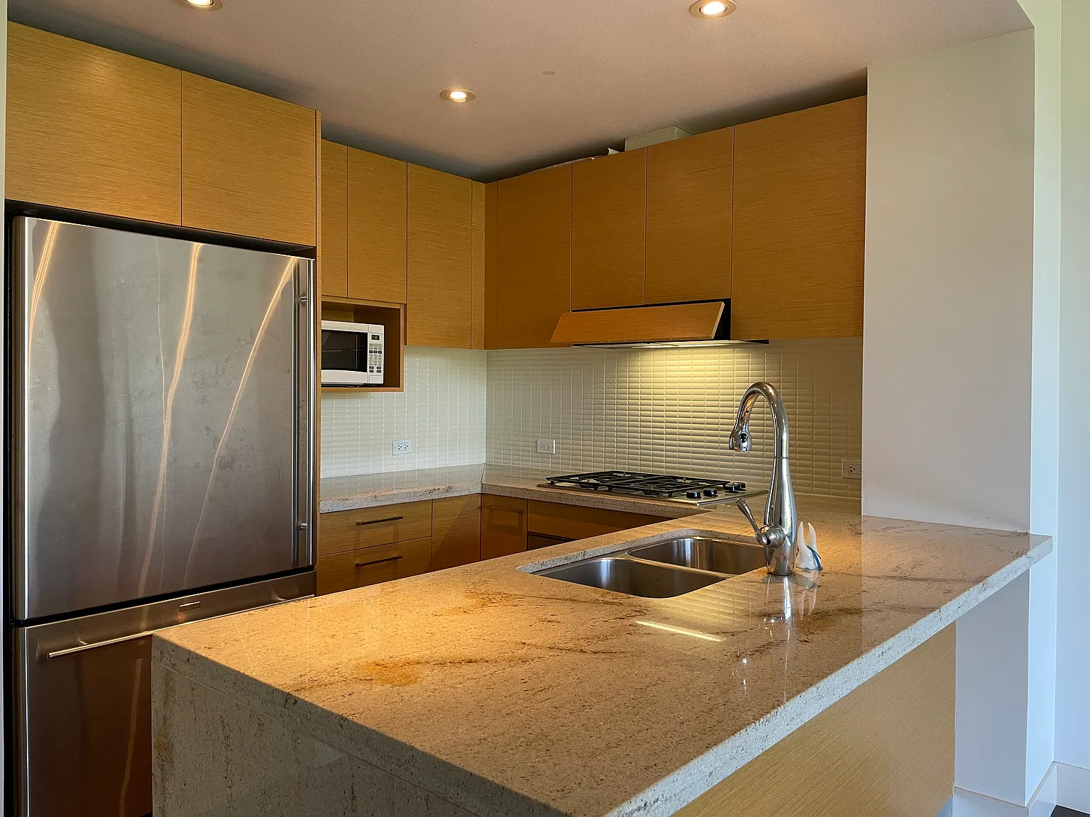 1 bed, 750 sqft, $3,250 — Photo 3