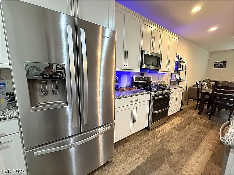 714 N Water St — Photo 9