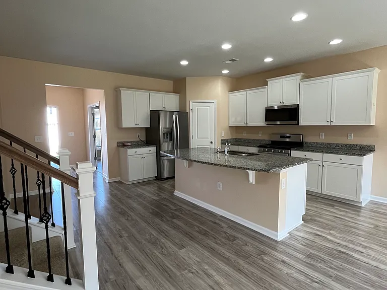 3076 Ellesmere Cir — Photo 1