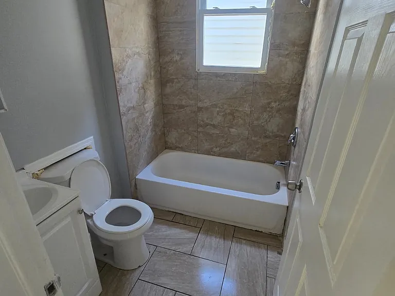 746 S 16th St #2 — Photo 7