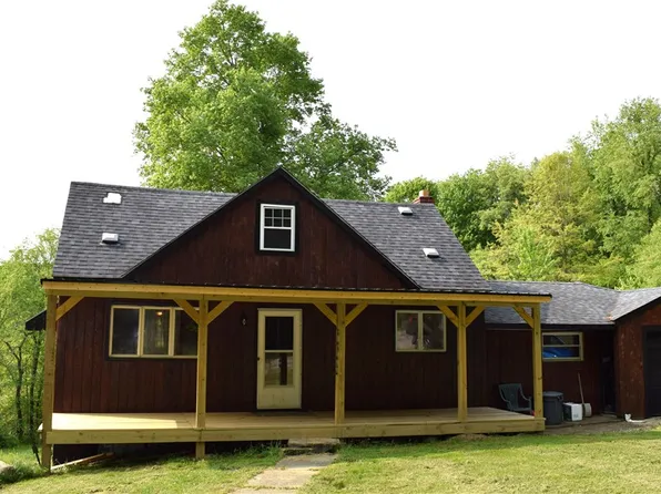 7688 Lamor Rd, Mercer, PA 16137