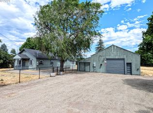 1407 N Hall St, La Grande, OR 97850