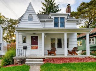 2000 Roberts Ln, Lansing, MI 48910