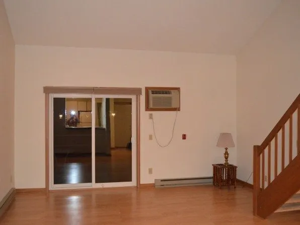 1002 N Sunnyvale Ln Unit G, Madison, WI 53713