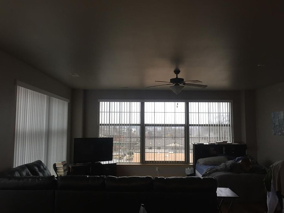 2nd image of 322 E Prentiss St APT 402