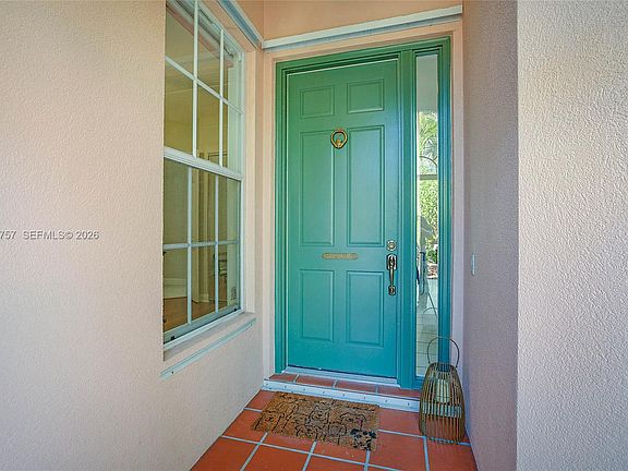 3rd image of 1226 SW Eagleglen Pl