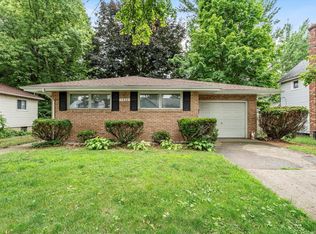 1332 Hickory St, Niles, MI 49120