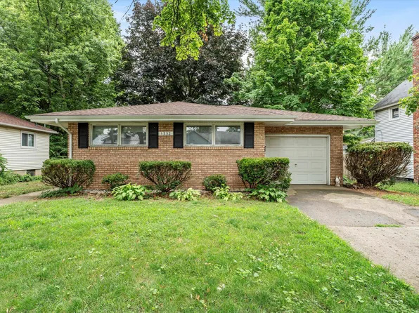 1332 Hickory St, Niles, MI 49120