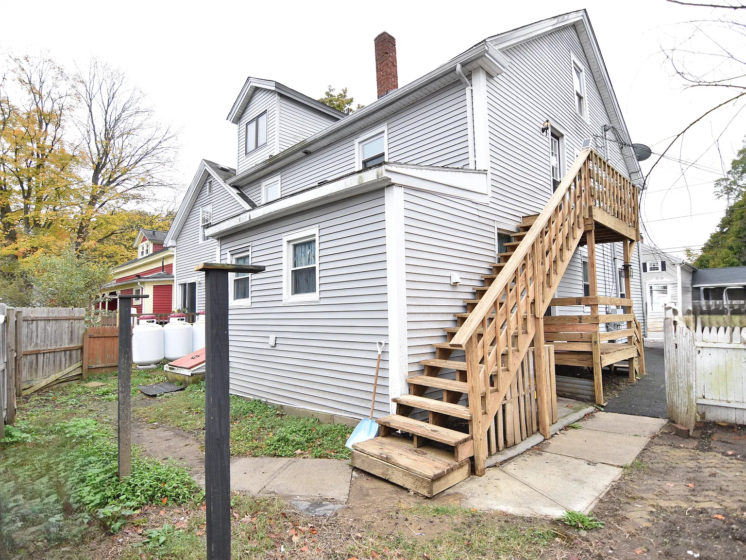 3 bed, 1000 sqft, $2,000 — Photo 2