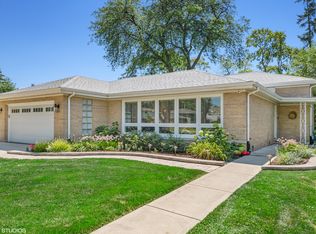 2113 Irwin Ave, Park Ridge, IL 60068