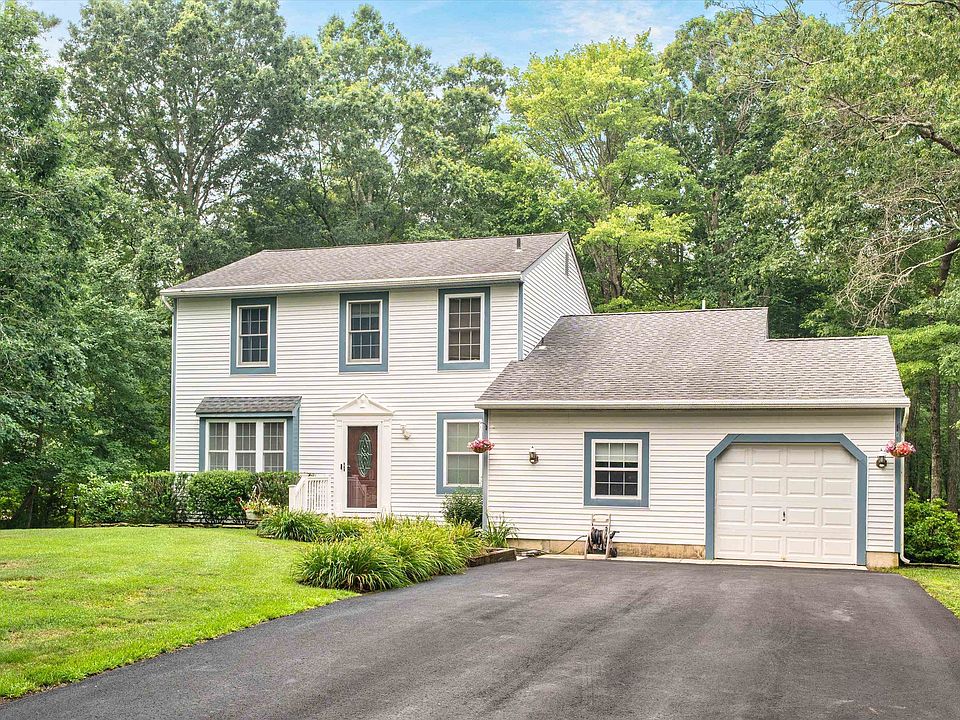 1st image of 67 Somers Ave