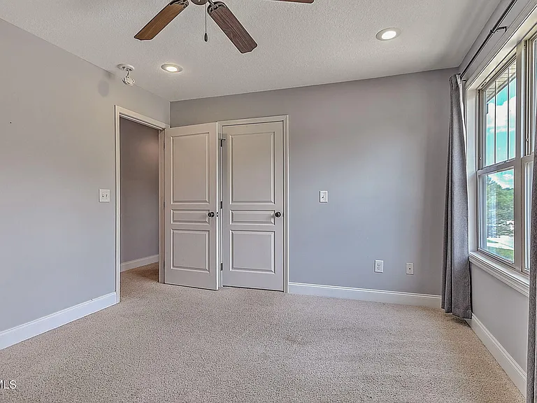 1092 Aberlea Valley Cir — Photo 26