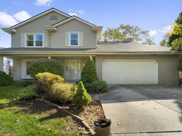 8110 South Verdev DRIVE, Oak Creek, WI 53154