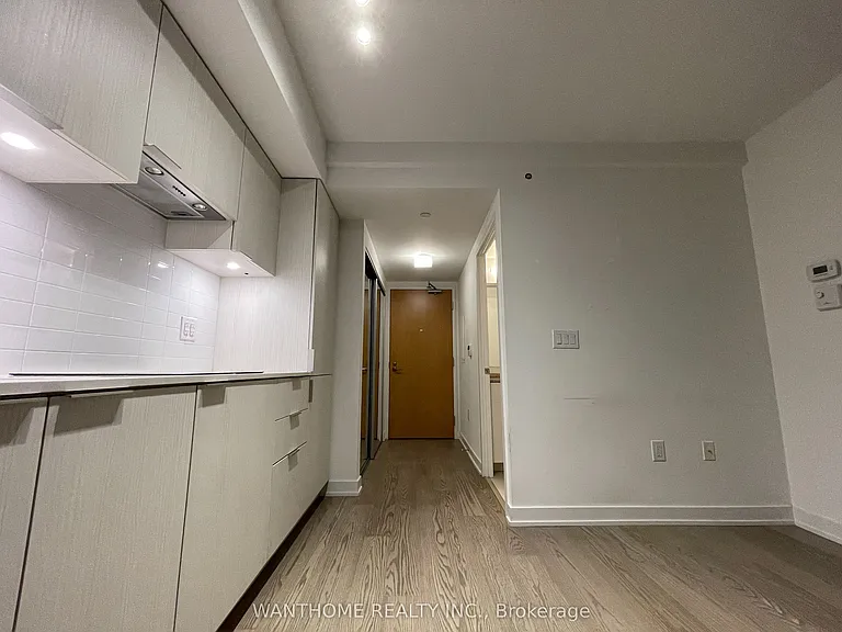 11 Wellesley St W #2412 — Photo 9