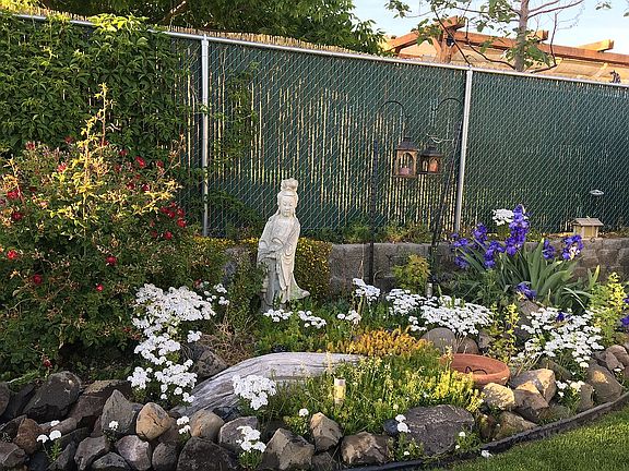 5th image of 4820 Holly Way