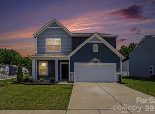15 Hidden Glen Ct, Angier, NC 27501