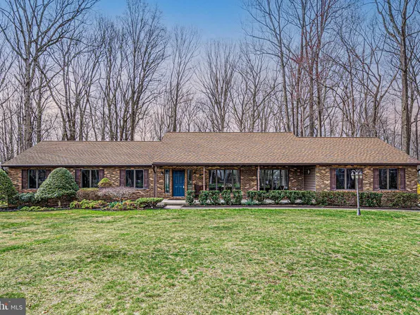 7010 Brentwood Dr, Marriottsville, MD 21104