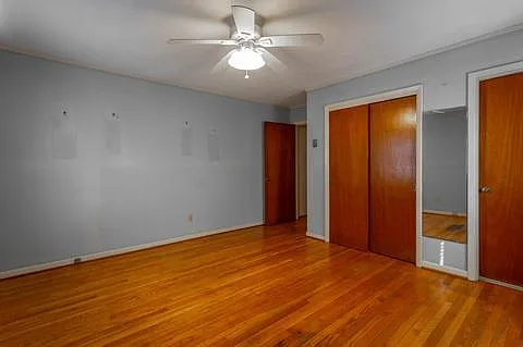 Spacious master bedroom w large wall sized closet