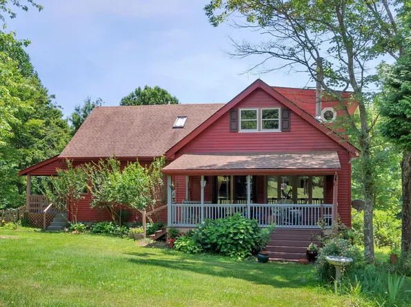 2042 Wyatt Mountain Rd, Dyke, VA 22935