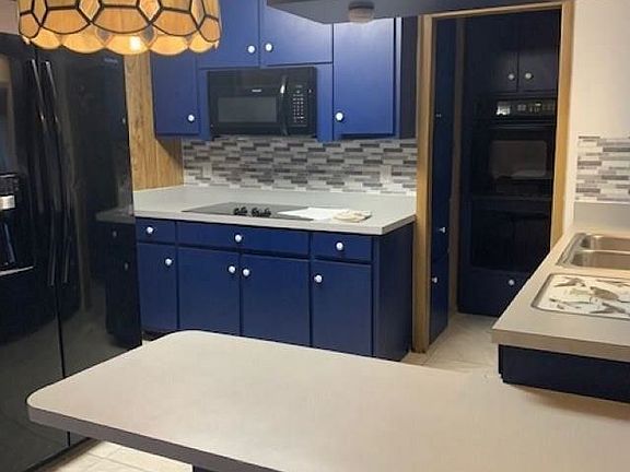 5th image of 5990 Deer Park Cir