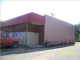 2nd image of 1825 S Broadway St
