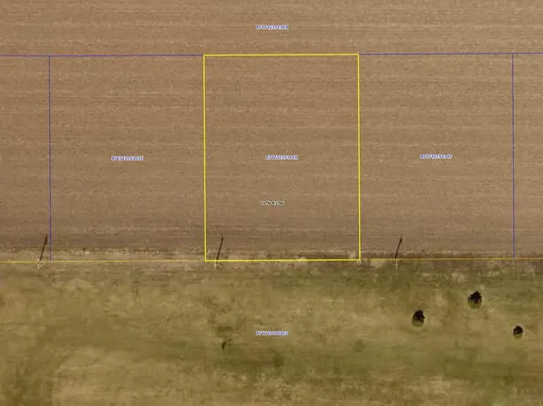 8 Prairie Dr, Grundy Center, IA 50638