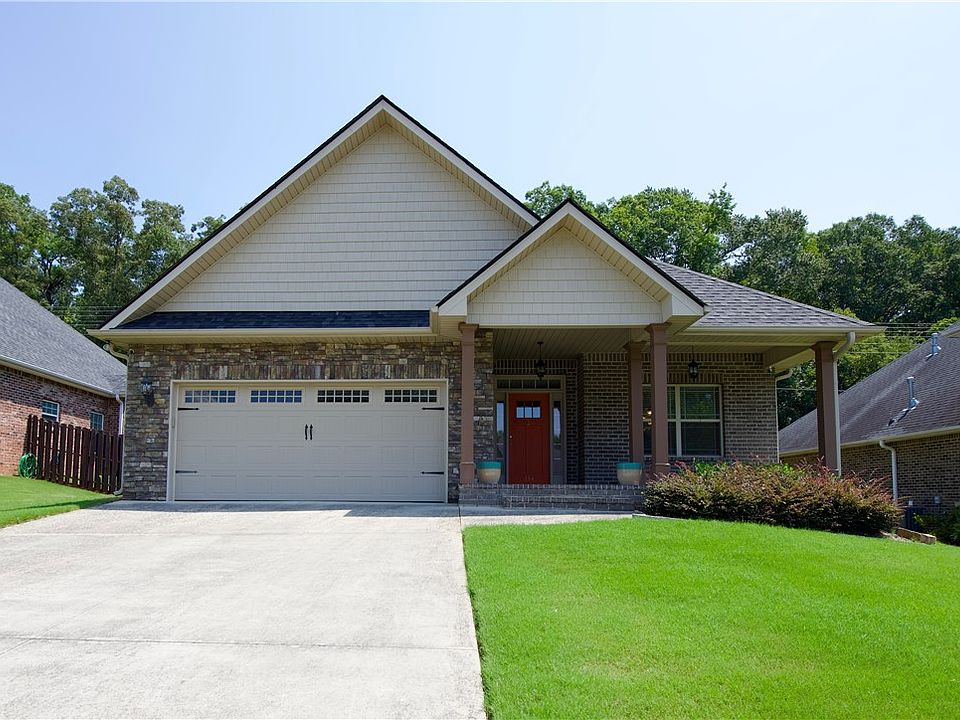 1st image of 114 Prescott Dr