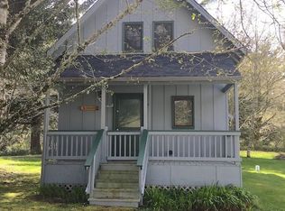 232 Combs Cir, Yachats, OR 97498