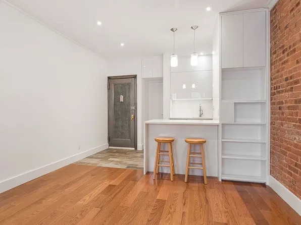 223 E 78th St APT 4C, New York, NY 10075