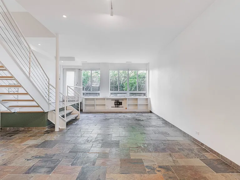 33 Price St #3 — Photo 11
