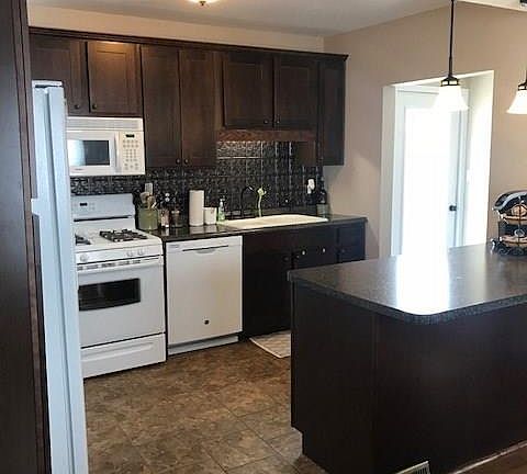 4th image of 208 W Kilbuck St