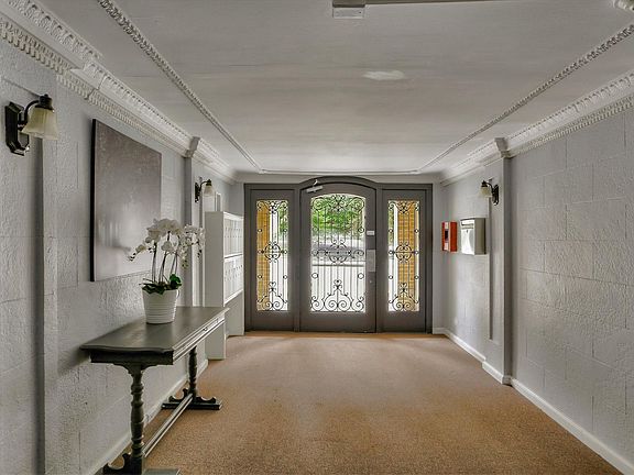 3rd image of 3500 Fulton St #3