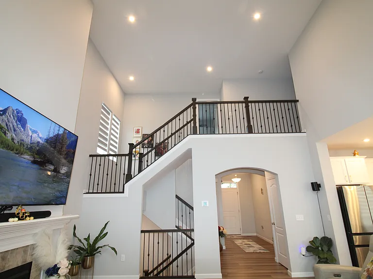 818 Memsie Dr — Photo 9