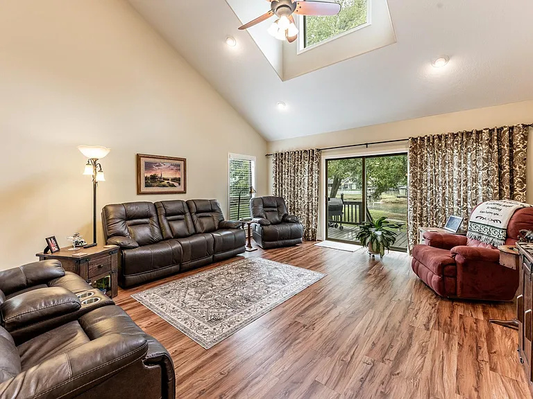 14 Wildwood Lake Dr — Photo 17