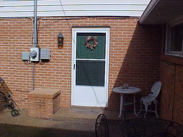 1st image of 600 Oakland Dr