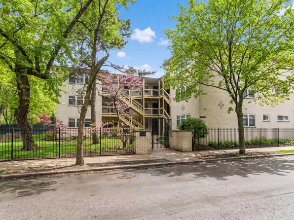 4258 N Greenview Ave APT 3E, Chicago, IL 60613