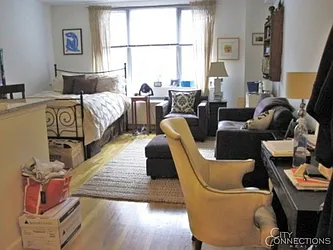 Rented by City Connections Realty