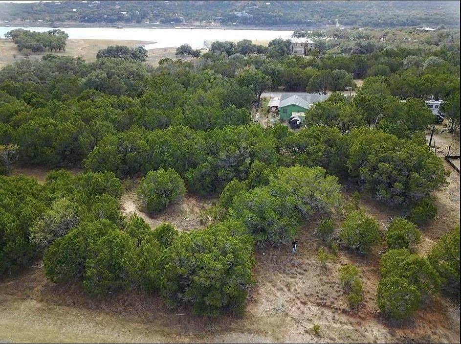 1st image of 21407 Highland Lake Dr