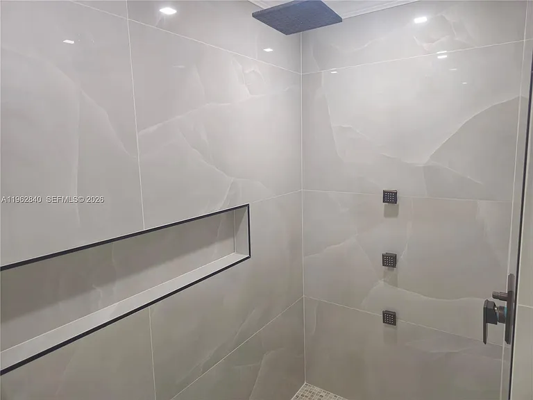 26720 SW 203rd Ave — Photo 8