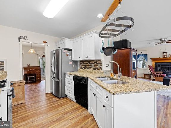 4th image of 11813 Timbermill Ln
