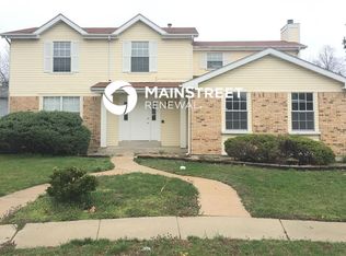 14319 Riverfront Dr, Florissant, MO