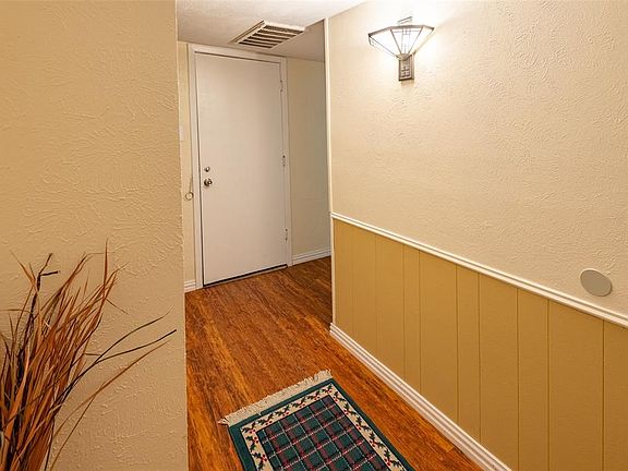 5th image of 1113 Missy Ln