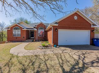 105 NW Erika Ct, Bentonville, AR 72712