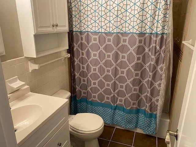1701 Kemper Ln — Photo 9