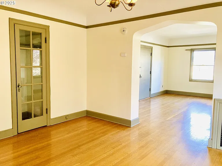 1404 NE Portland Blvd #4 — Photo 9