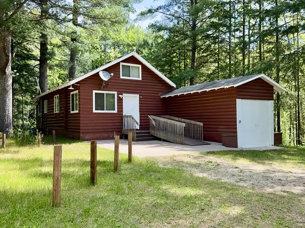 W13333 Powers Ln, Crivitz, WI 54114